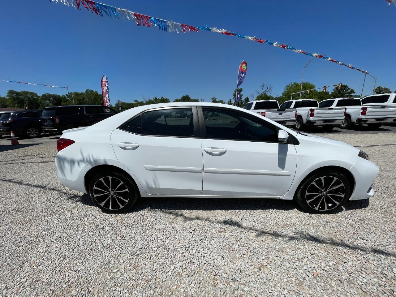 Toyota Corolla XLE CVT 2019