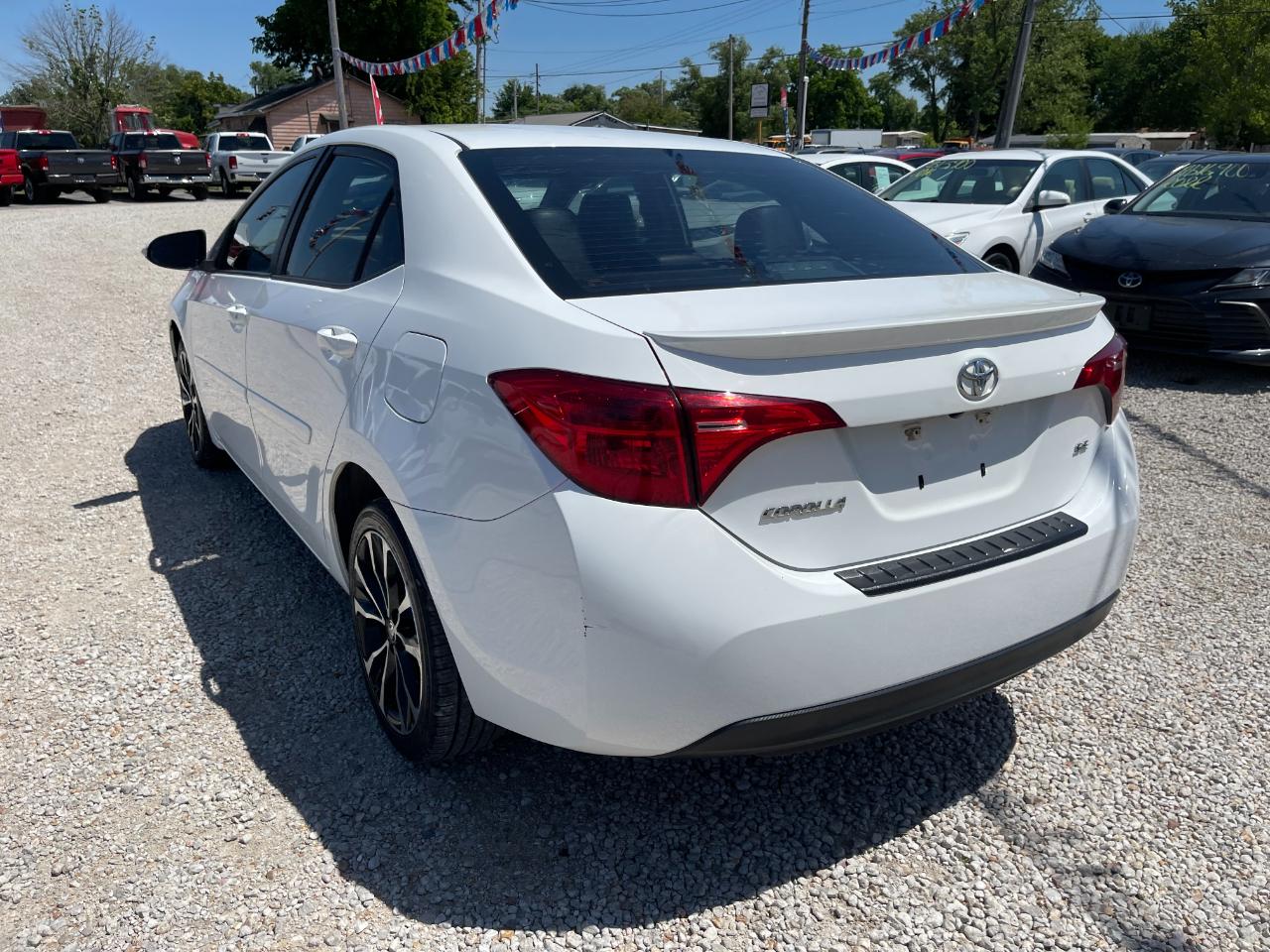 Toyota Corolla XLE CVT 2019