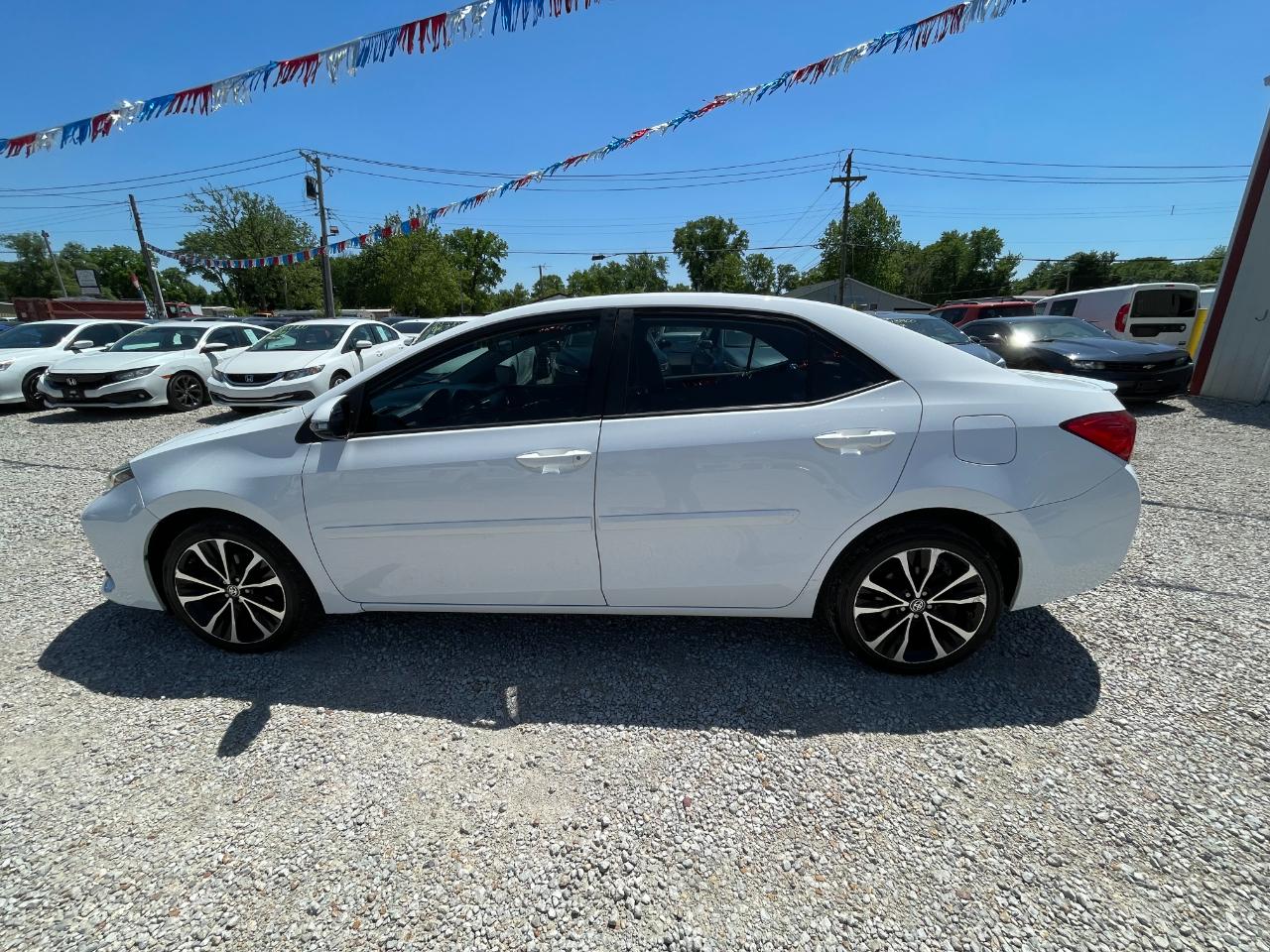 Toyota Corolla XLE CVT 2019