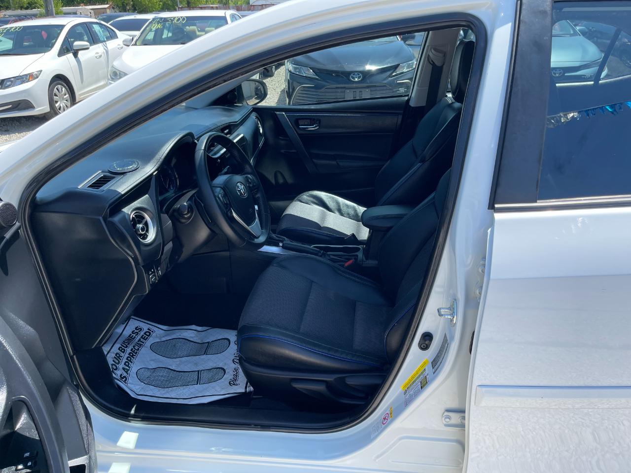 Toyota Corolla XLE CVT 2019