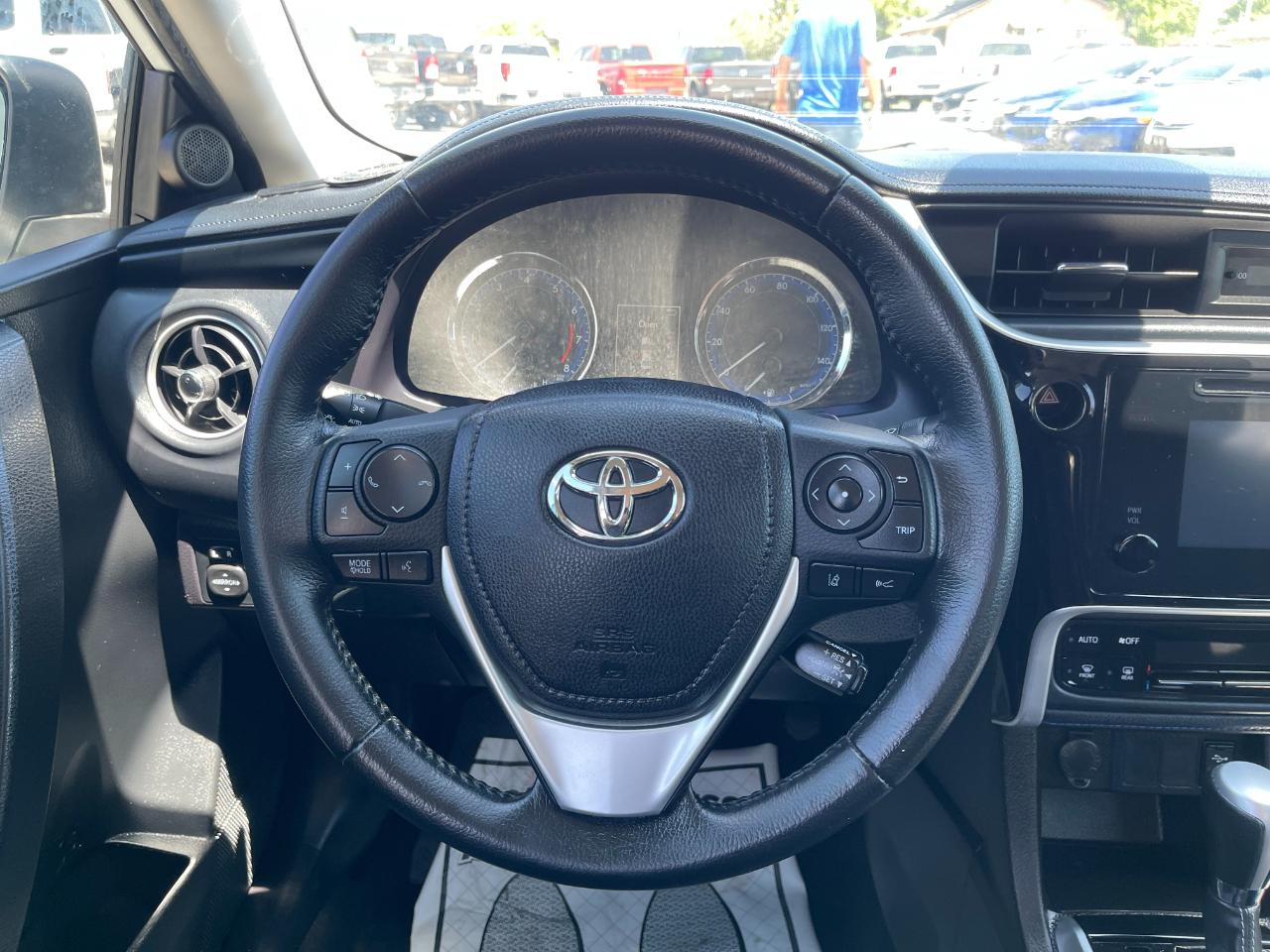 Toyota Corolla XLE CVT 2019
