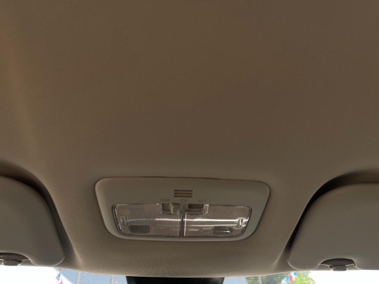 Toyota Corolla XLE CVT 2019