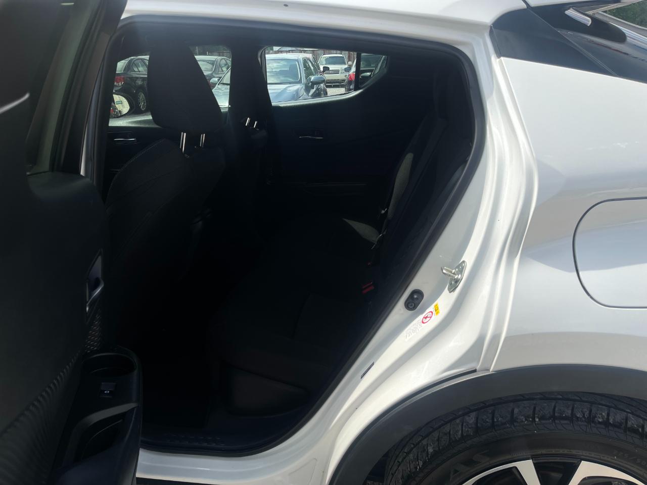 Toyota C-HR XLE 2018