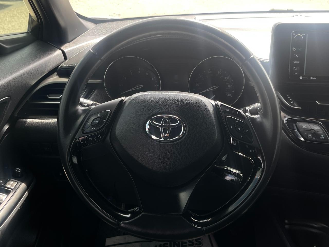 Toyota C-HR XLE 2018