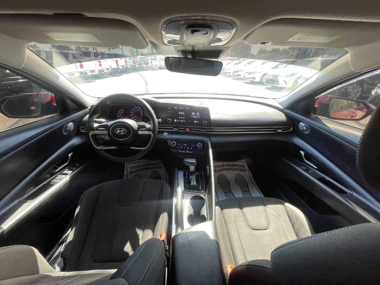 Hyundai Elantra SEL 2023
