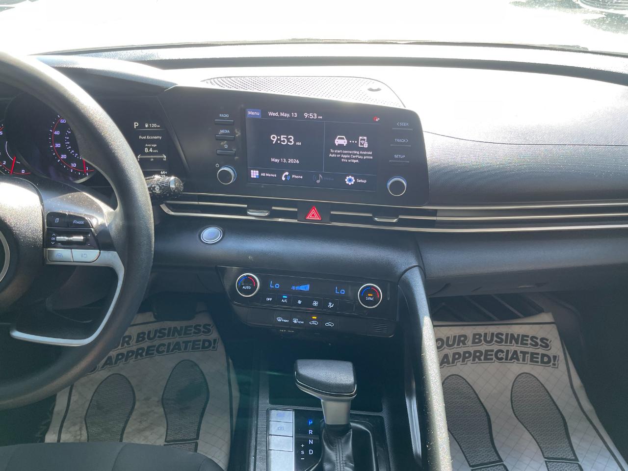 Hyundai Elantra SEL 2023