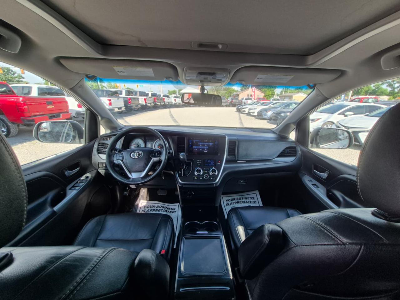Toyota Sienna SE FWD 8-Passenger FWD V6 2016