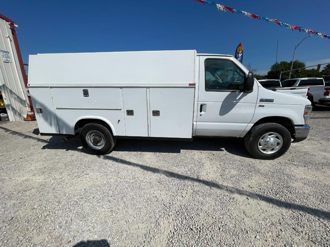 Ford Econoline E-350 Super Duty 2012