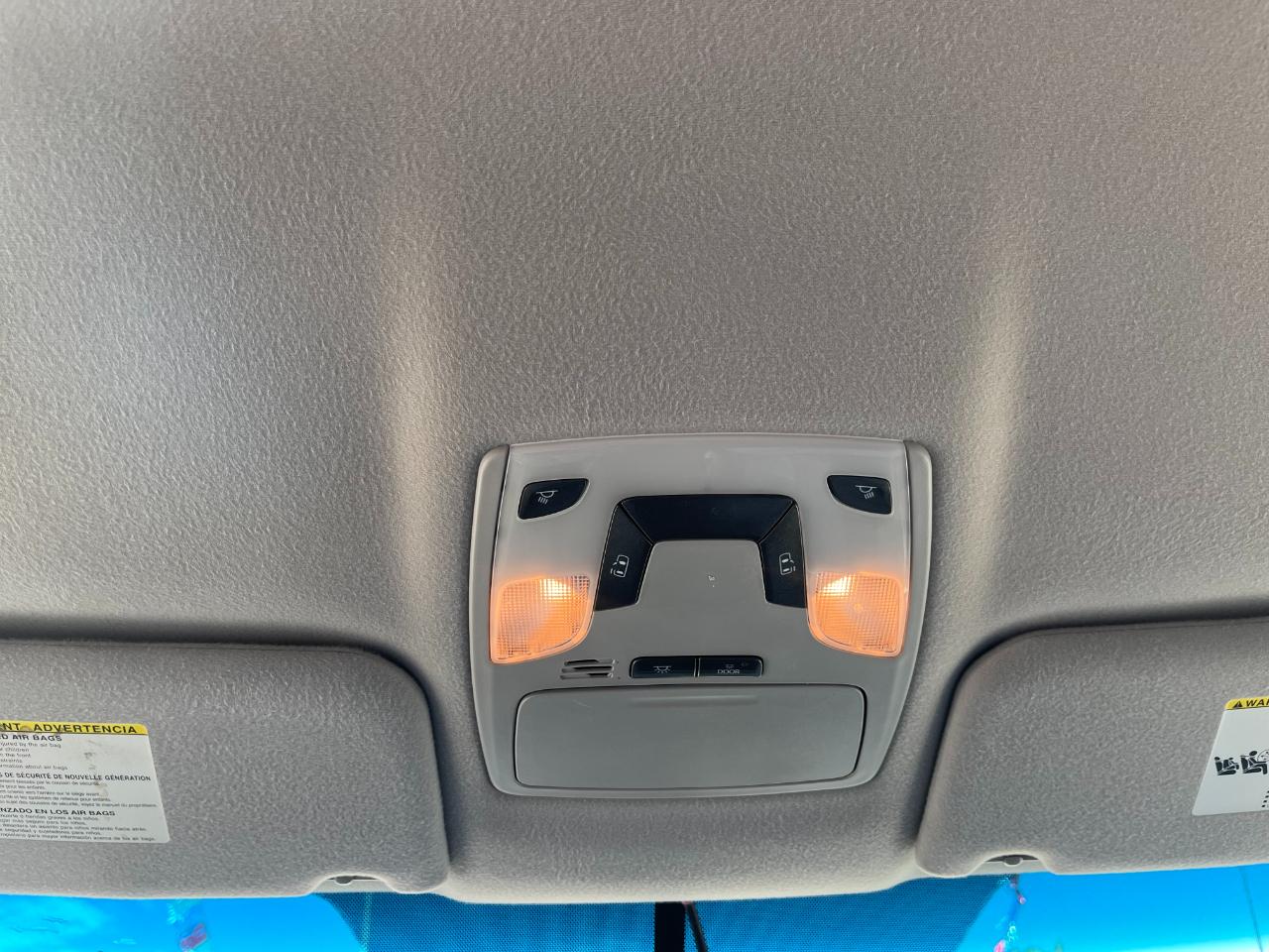 Toyota Sienna LE FWD 8-Passenger V6 2012