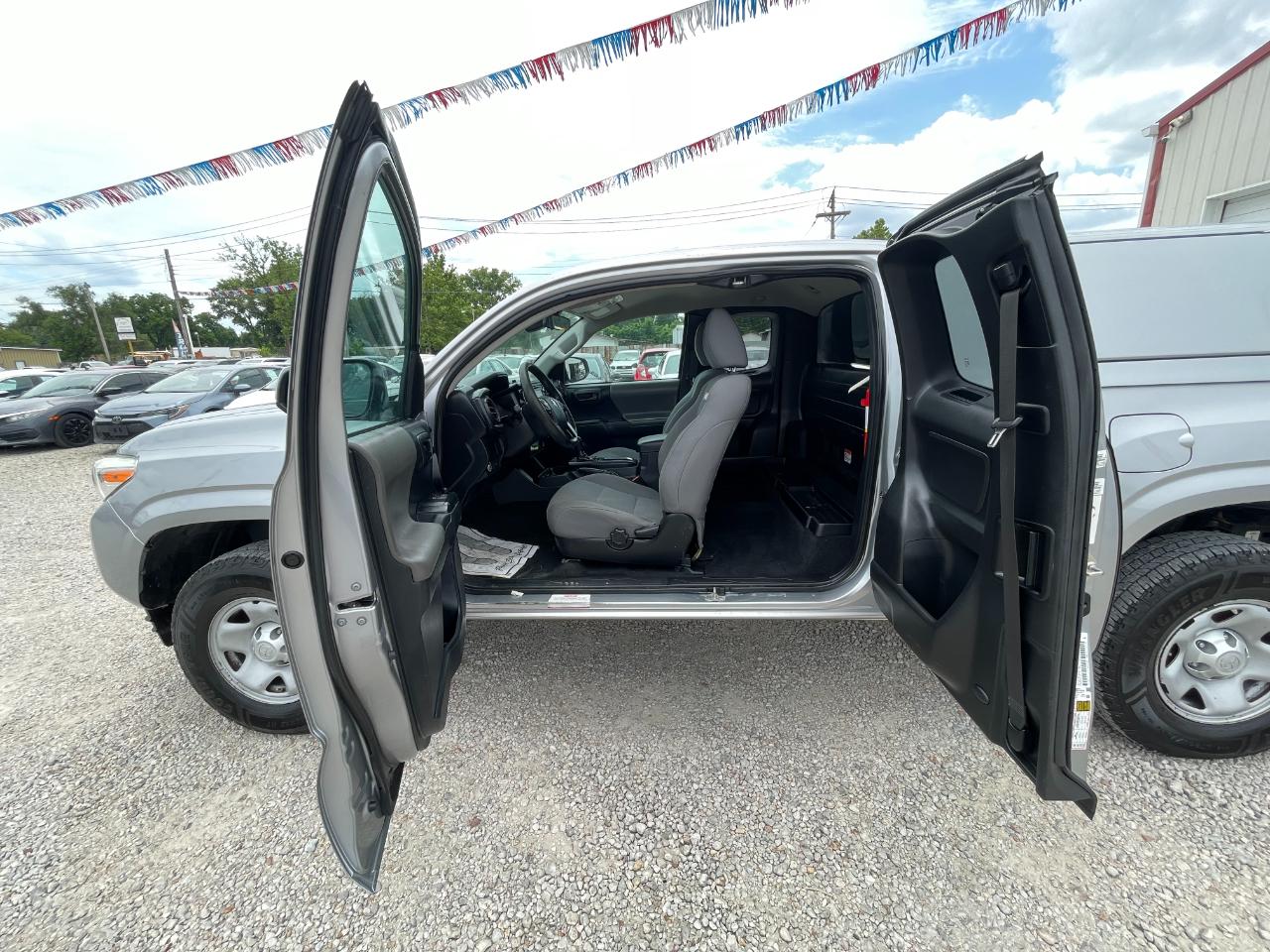 Toyota Tacoma SR5 Access Cab I4 6AT 2WD 2019