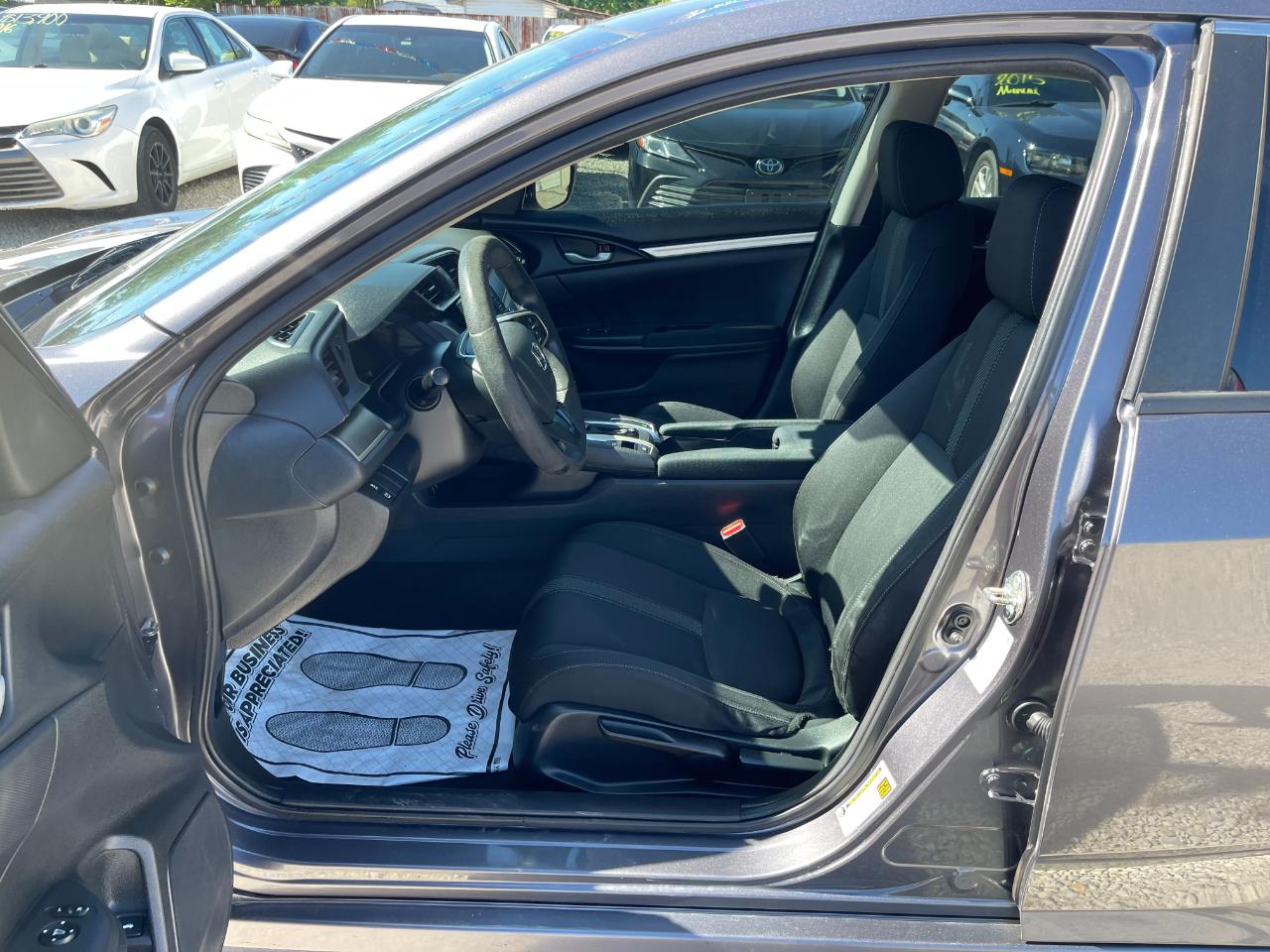 Honda Civic LX Sedan CVT 2017