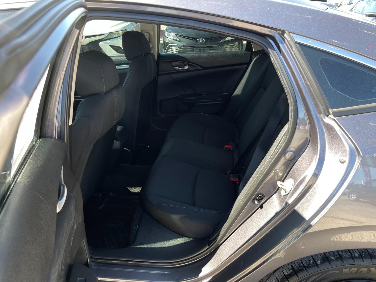 Honda Civic LX Sedan CVT 2017