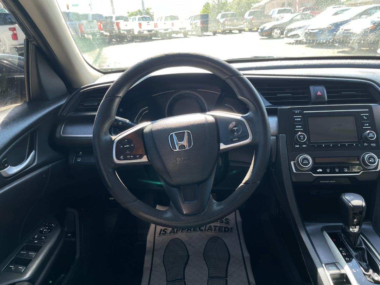 Honda Civic LX Sedan CVT 2017