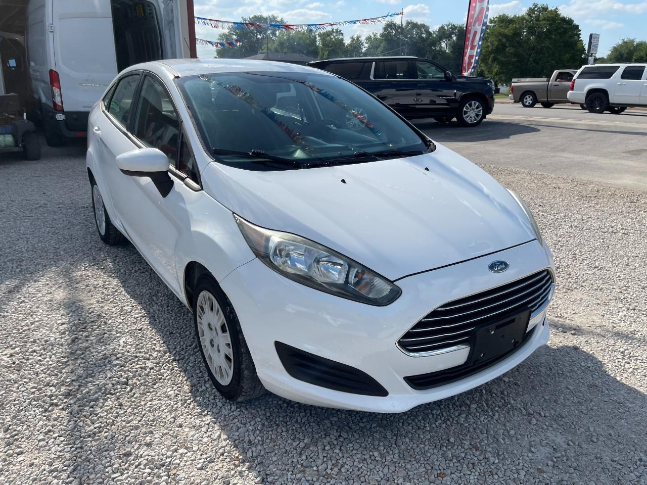 Ford Fiesta S Sedan 2015