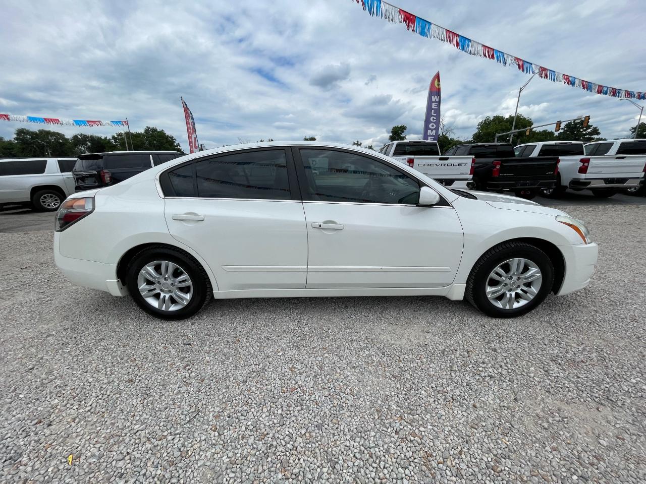 Nissan Altima 2.5 S 2011