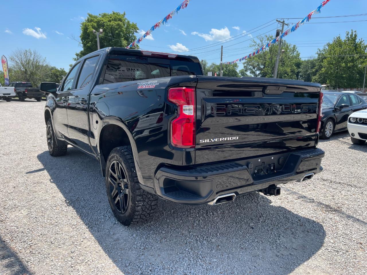 Chevrolet Silverado 1500 Limited LT Trail Boss Crew Cab Long Box 4WD 2022