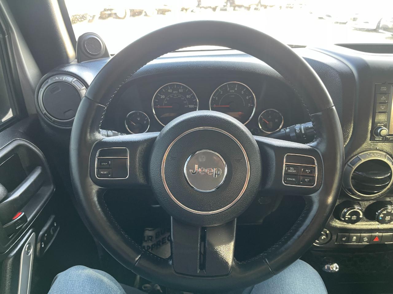 Jeep Wrangler Unlimited Sahara 4WD 2014