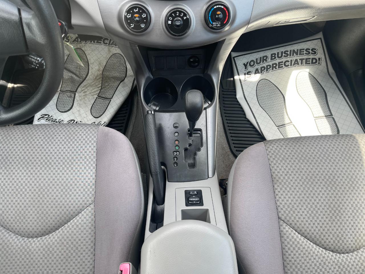 Toyota RAV4 Base I4 4WD 2008