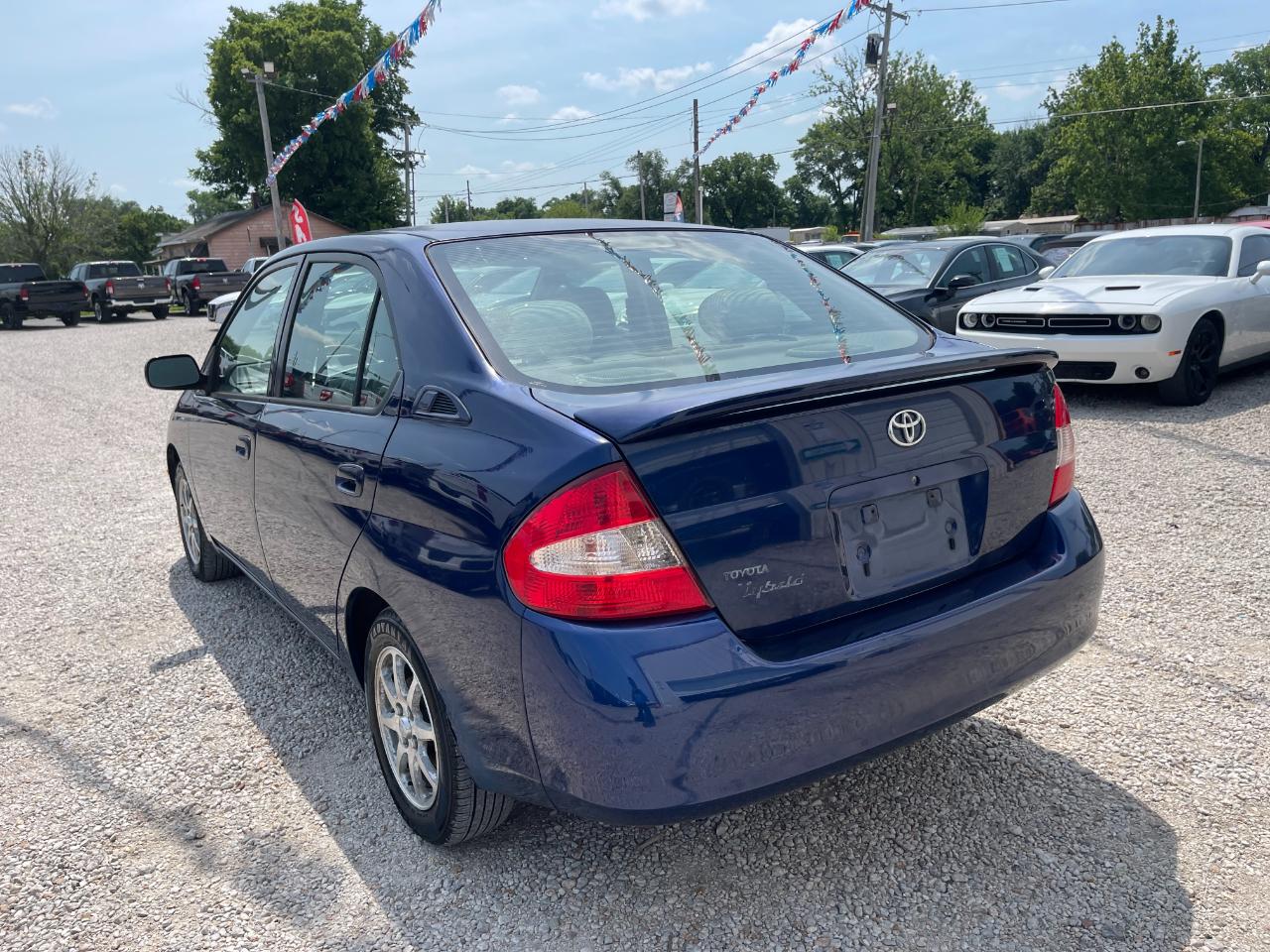 Toyota Prius 4-Door Sedan 2002