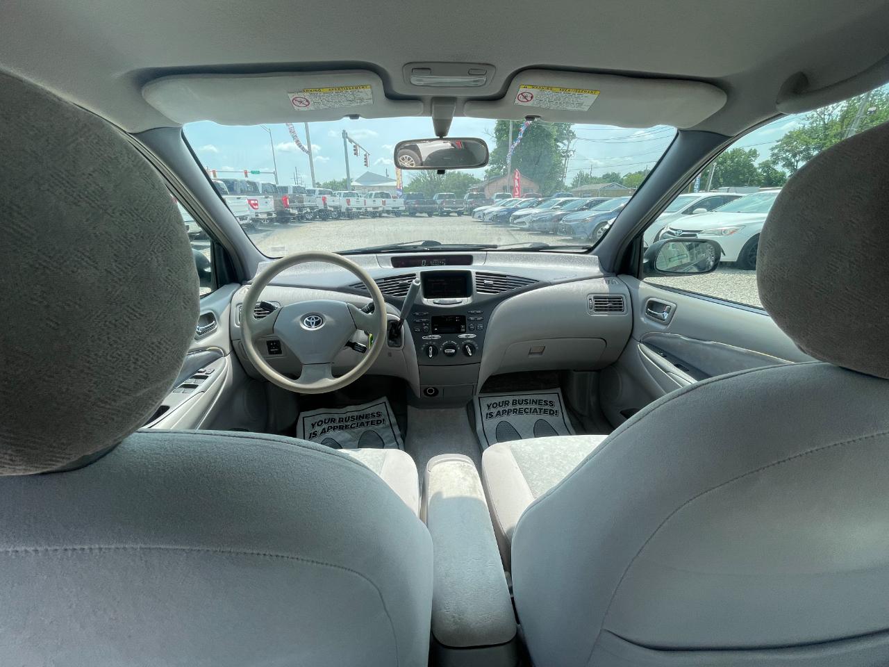 Toyota Prius 4-Door Sedan 2002
