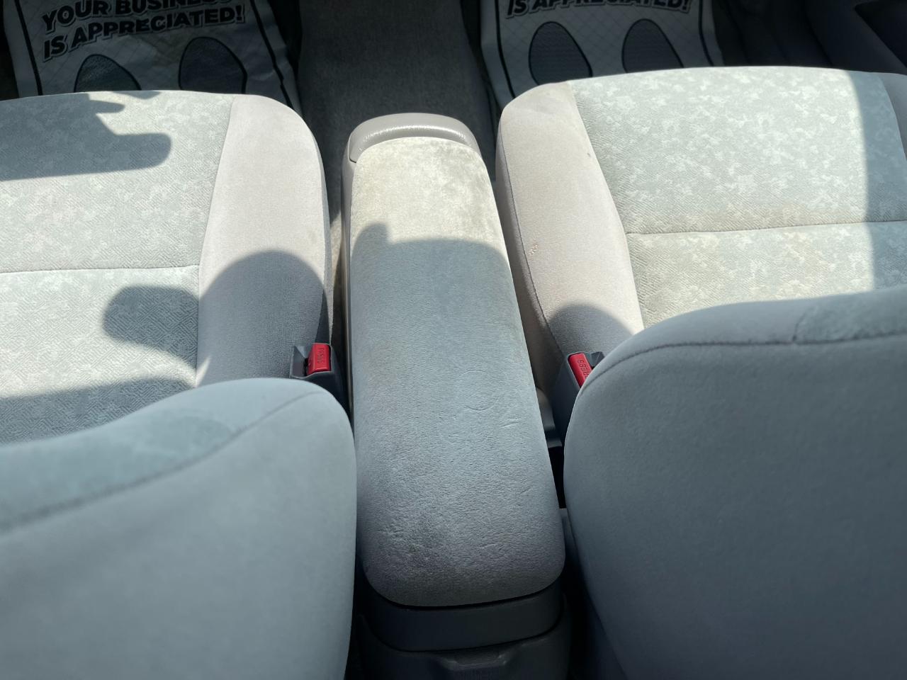Toyota Prius 4-Door Sedan 2002