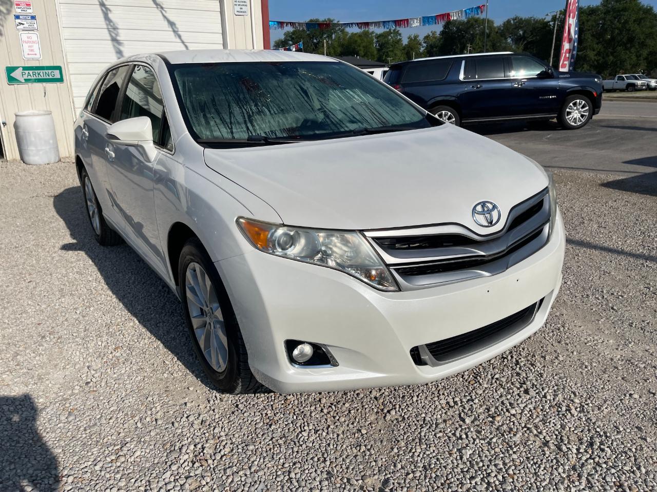 Toyota Venza LE I4 FWD 2013