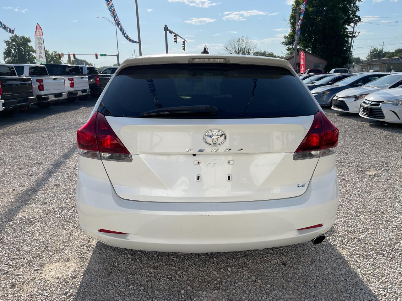 Toyota Venza LE I4 FWD 2013
