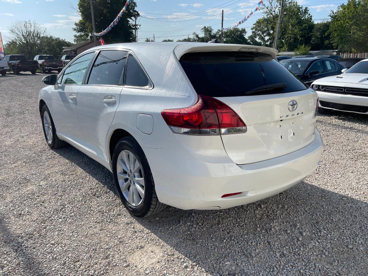 Toyota Venza LE I4 FWD 2013