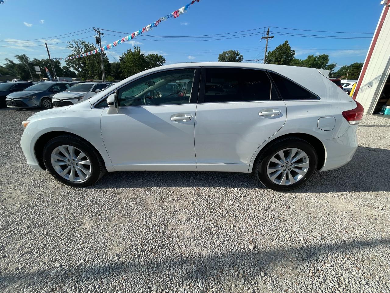 Toyota Venza LE I4 FWD 2013