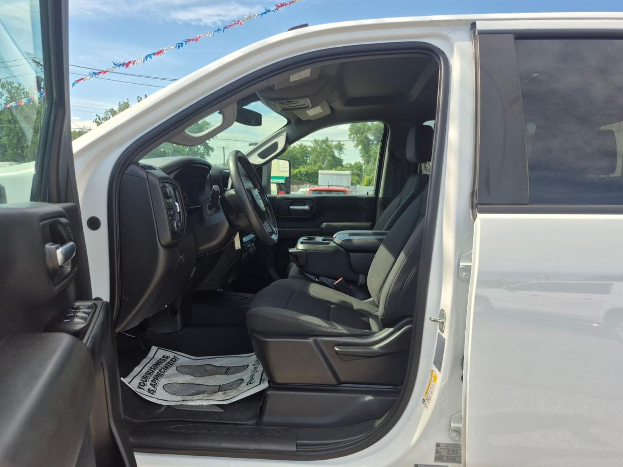 Chevrolet Silverado 2500HD Custom Crew Cab Short Box 4WD 2021