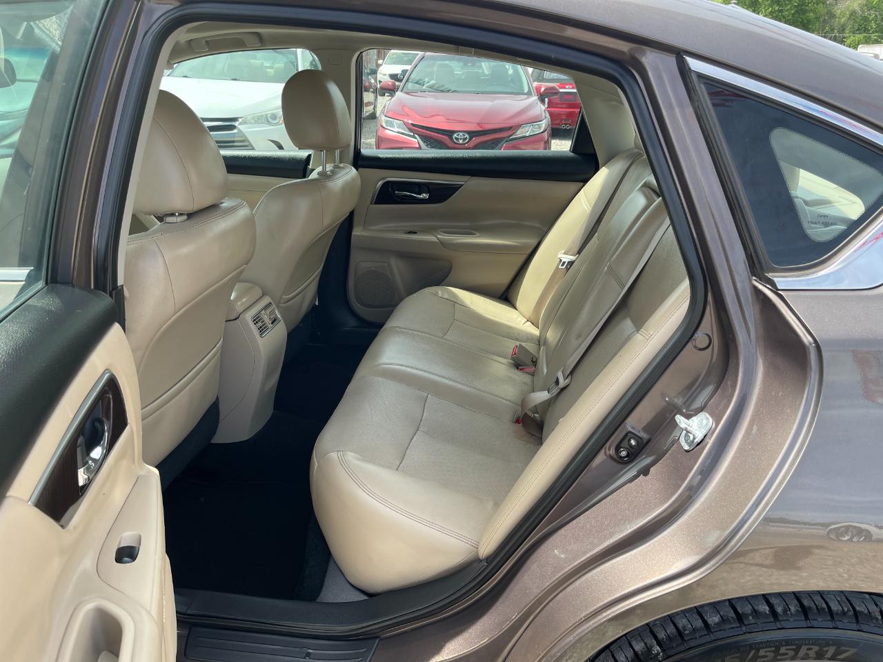 Nissan Altima 2.5 SV 2015