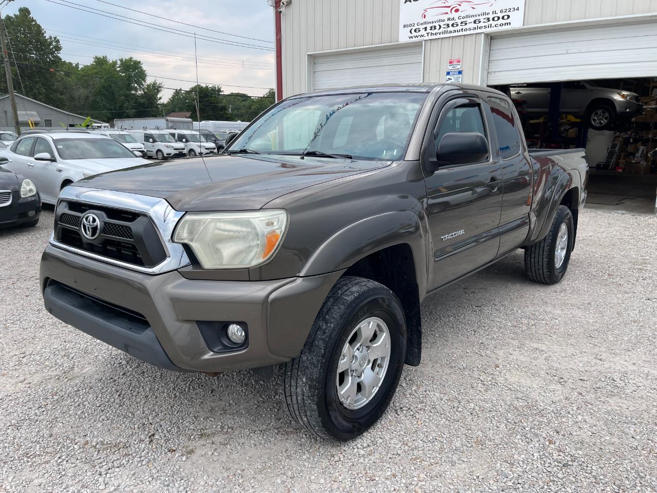 Toyota Tacoma Access Cab V6 5AT 4WD 2015
