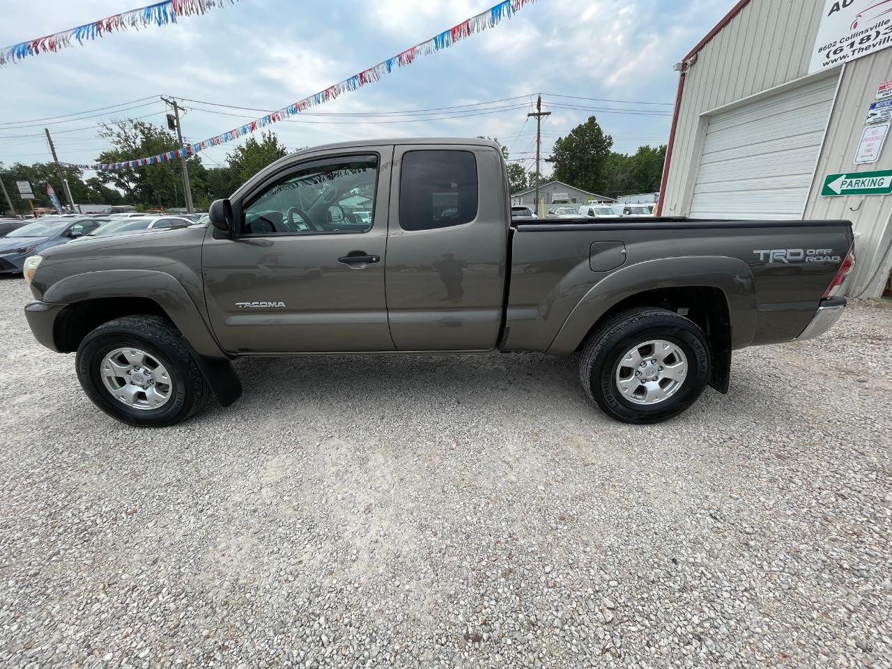 Toyota Tacoma Access Cab V6 5AT 4WD 2015