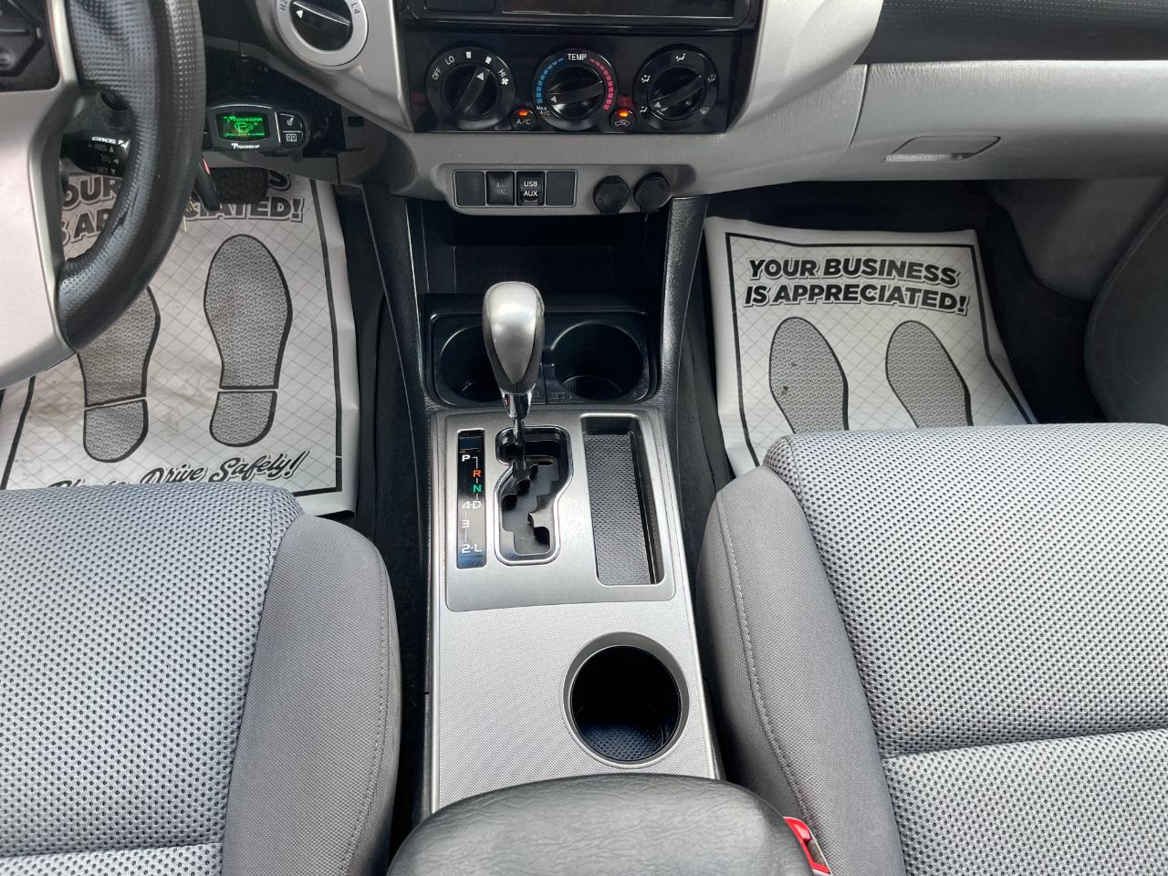 Toyota Tacoma Access Cab V6 5AT 4WD 2015