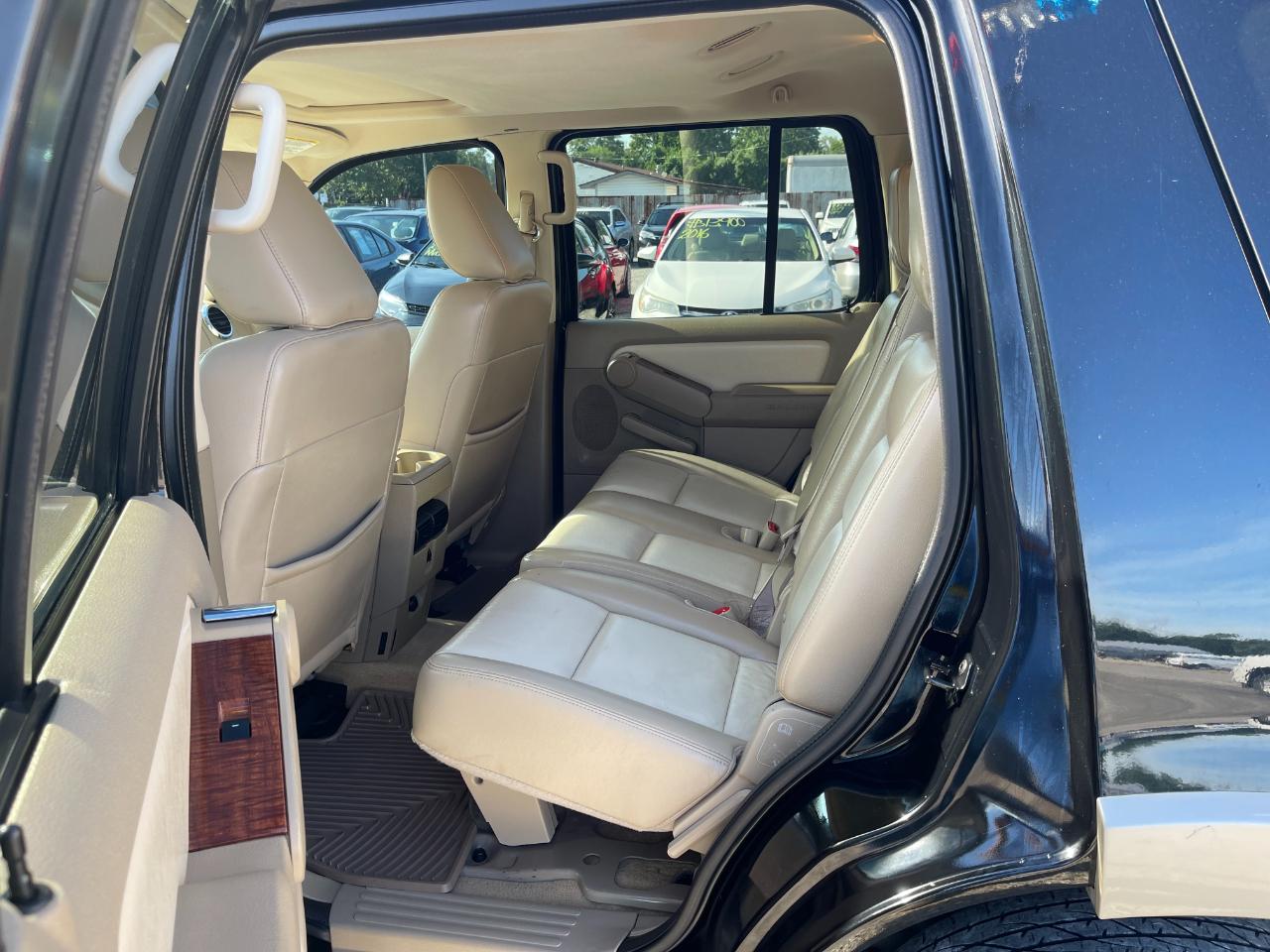 Ford Explorer Eddie Bauer 4.0L 4WD 2010