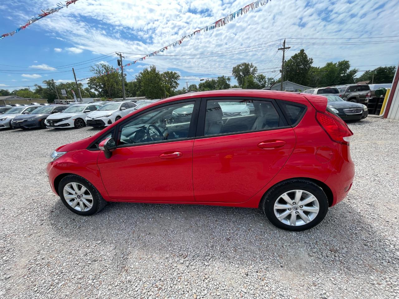Ford Fiesta SE Hatchback 2013