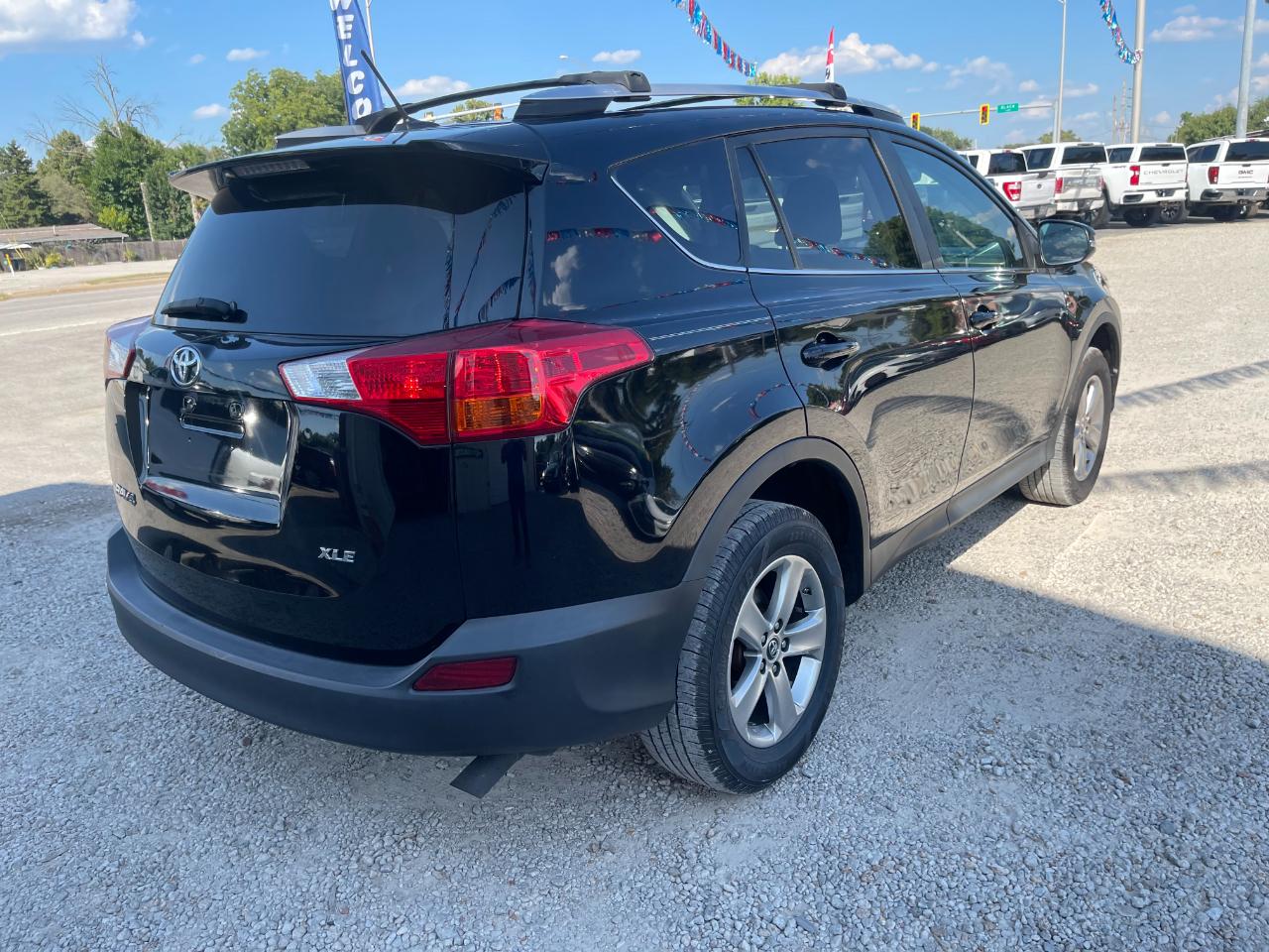 Toyota RAV4 XLE FWD 2015