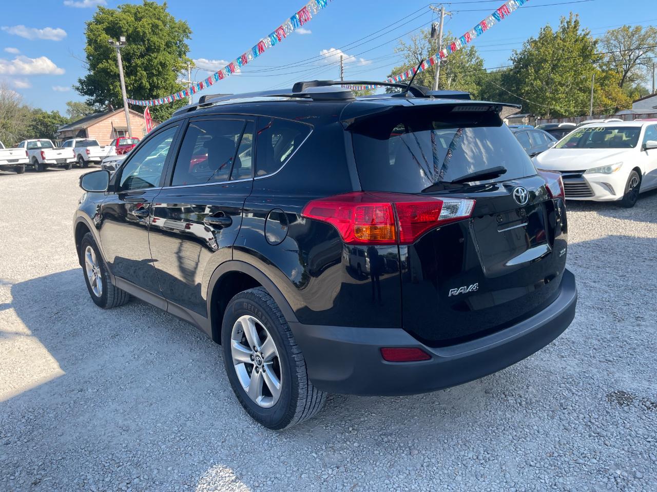 Toyota RAV4 XLE FWD 2015