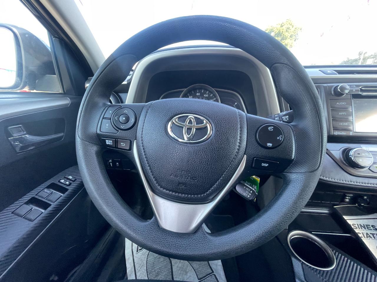 Toyota RAV4 XLE FWD 2015