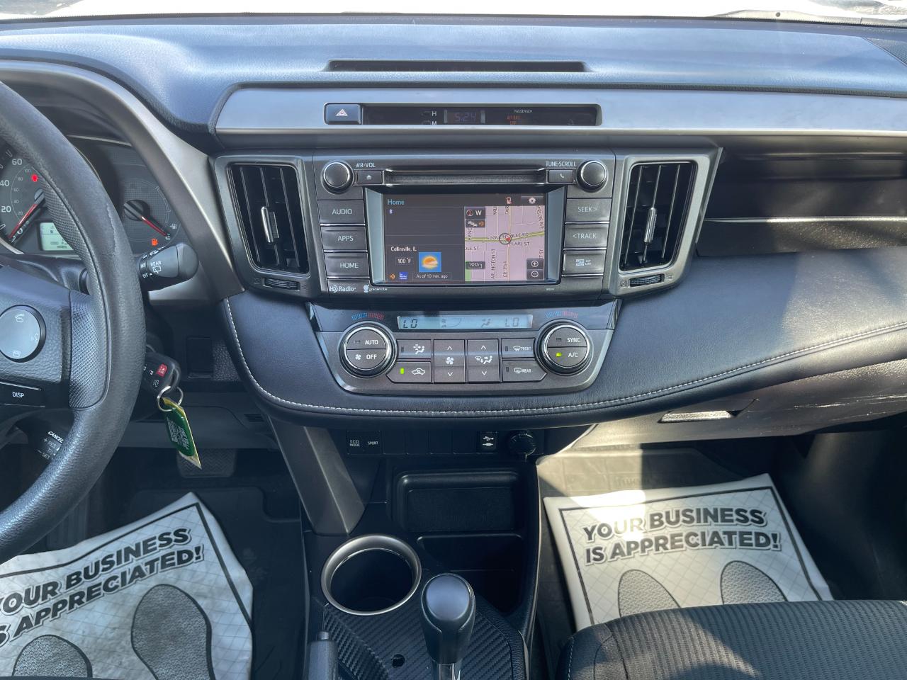 Toyota RAV4 XLE FWD 2015