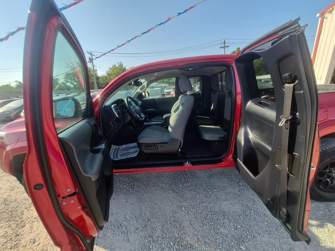 Toyota Tacoma SR5 Access Cab V6 6AT 4WD 2022