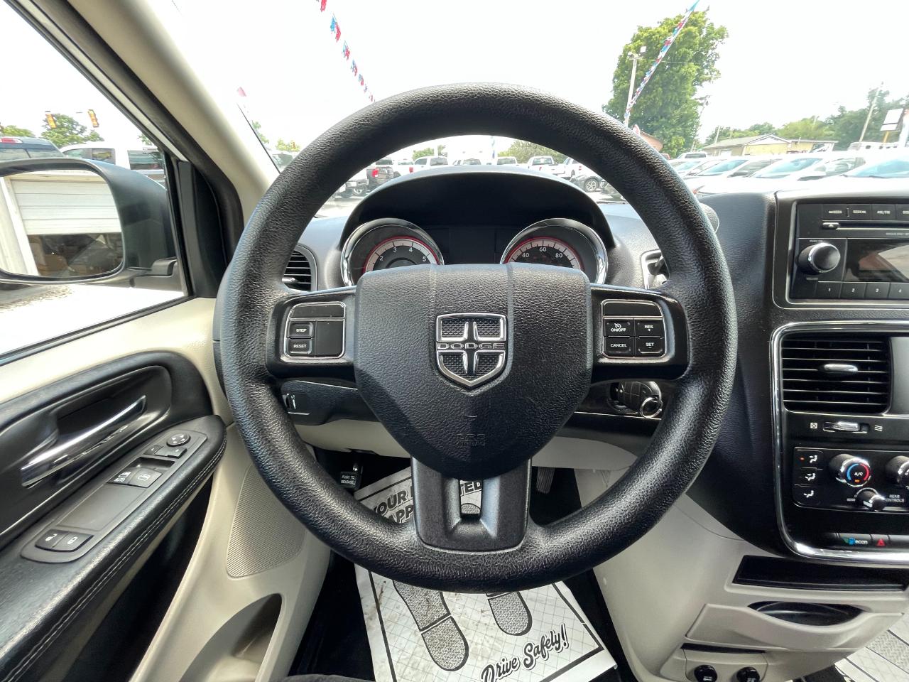 Dodge Grand Caravan SE 2017