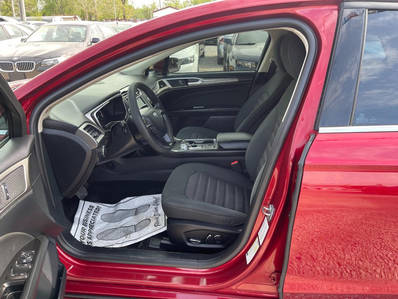 Ford Fusion SE 2017