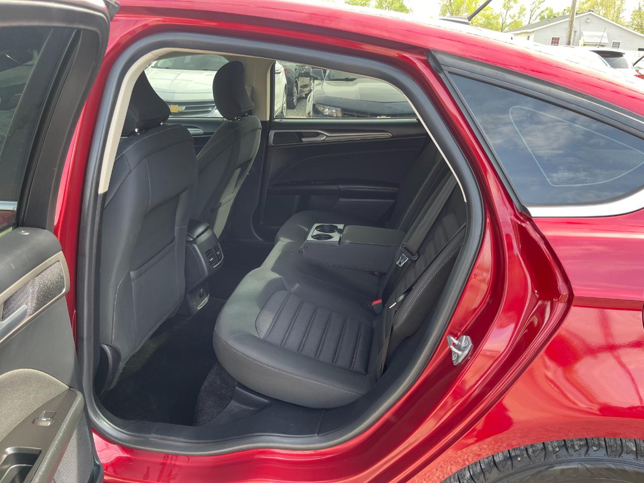 Ford Fusion SE 2017