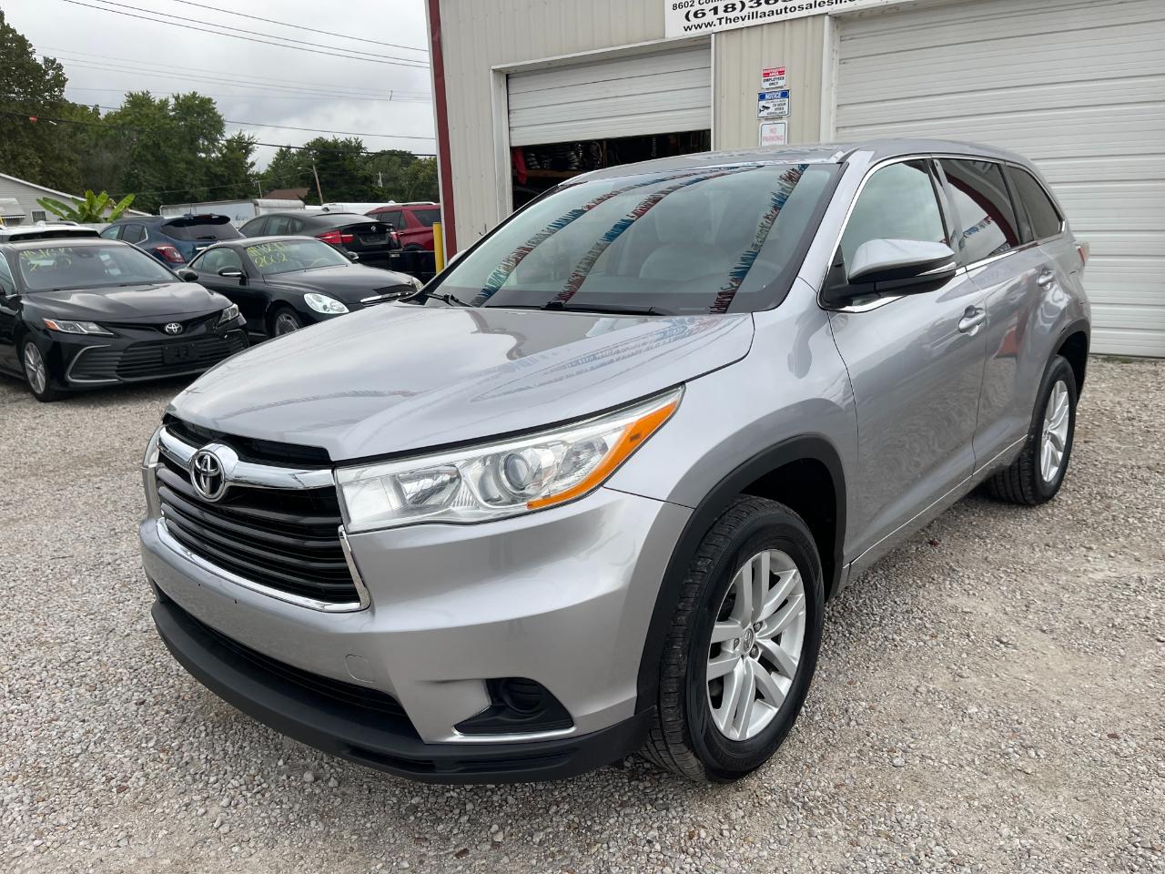 Toyota Highlander LE FWD I4 2014