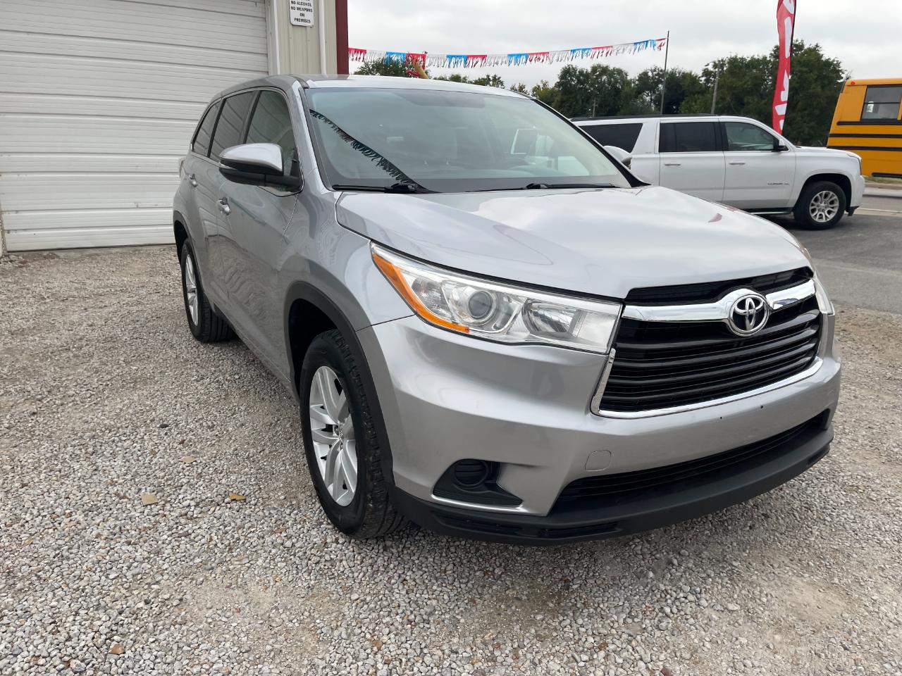 Toyota Highlander LE FWD I4 2014