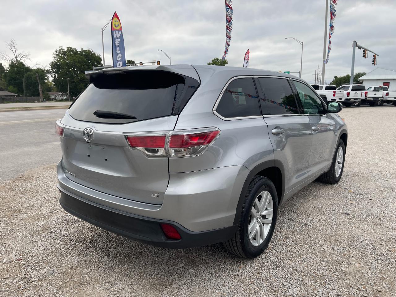 Toyota Highlander LE FWD I4 2014