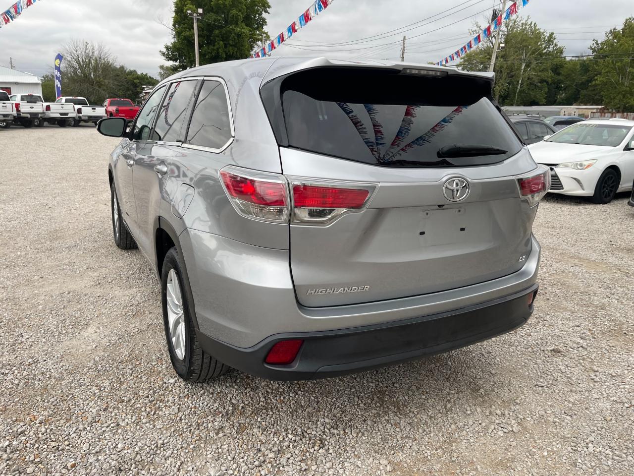 Toyota Highlander LE FWD I4 2014