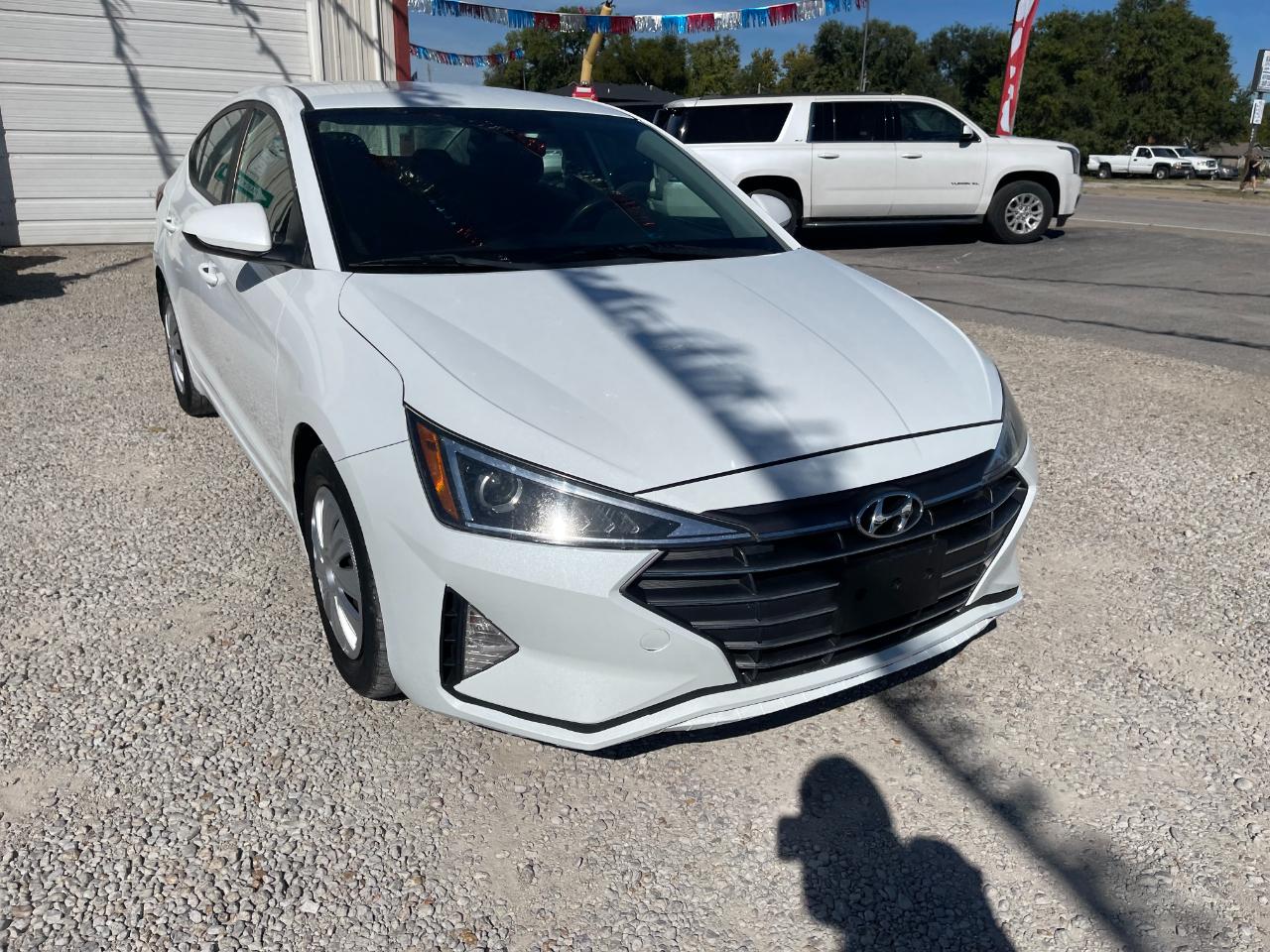 Hyundai Elantra SE 6M 2020