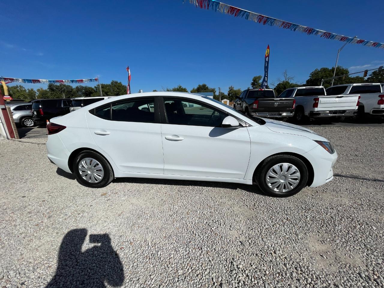 Hyundai Elantra SE 6M 2020